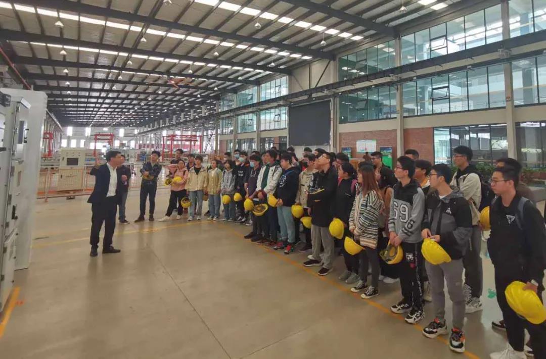 校企攜手贏未來 產(chǎn)學(xué)互融育人才 ——江蘇科技大學(xué)學(xué)生走進(jìn)香江科技