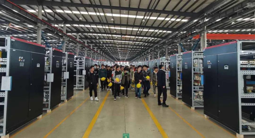 校企攜手贏未來 產(chǎn)學(xué)互融育人才 ——江蘇科技大學(xué)學(xué)生走進(jìn)香江科技