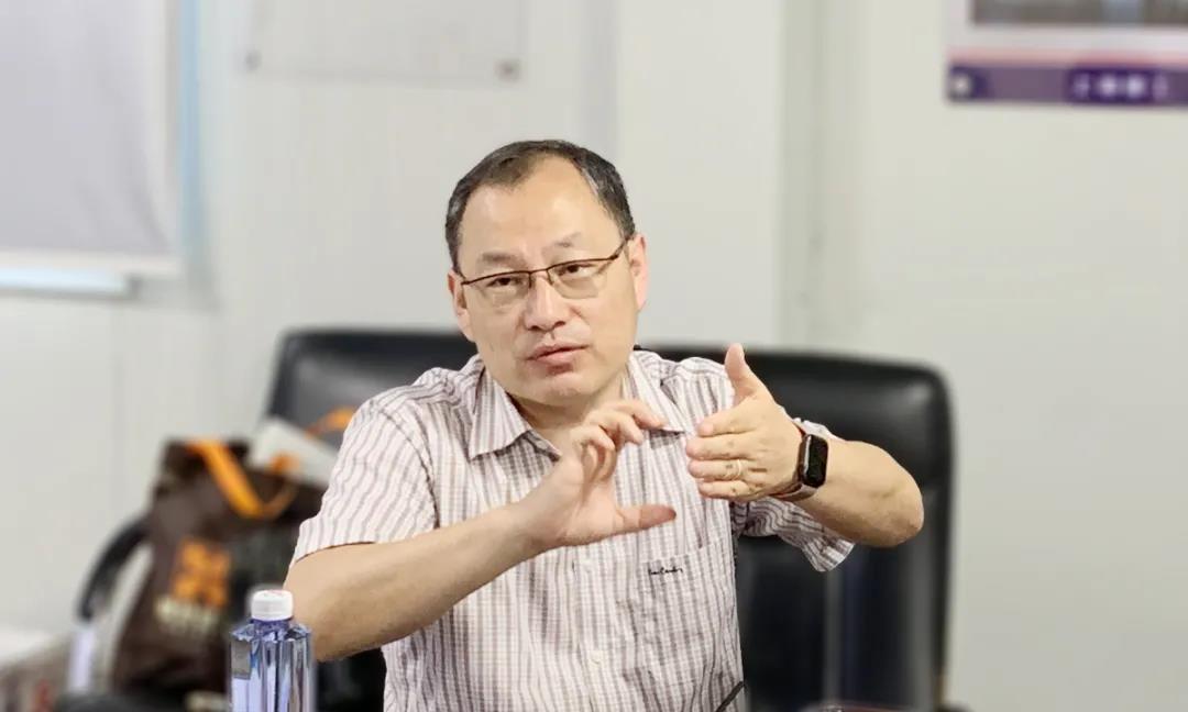 城地建設(shè)集團(tuán)召開臨港自貿(mào)區(qū)斜樁項(xiàng)目觀摩交流會(huì)